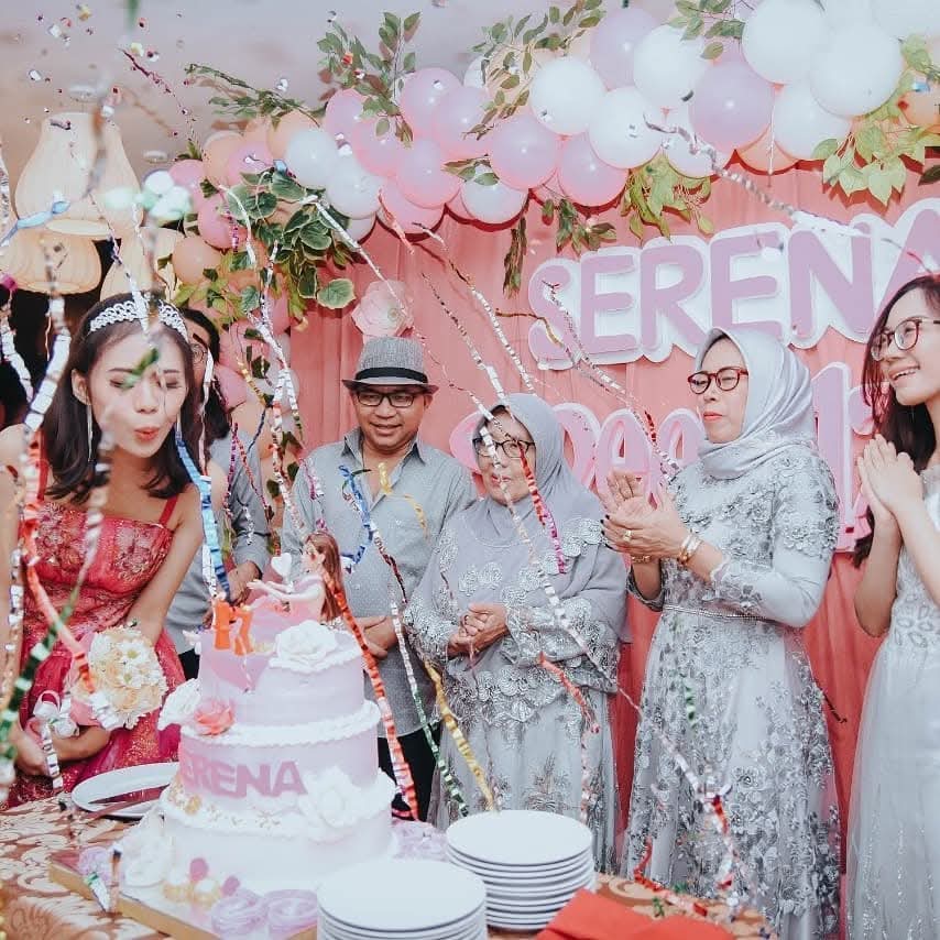 Galeri Dekorasi Sweet 17th Ulang Tahun Tema Pink Blossom 3