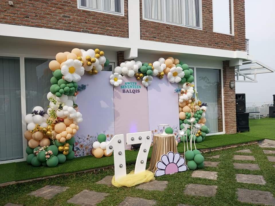 Galeri Dekorasi Sweet 17th Tema Pastel Floral Garden 4