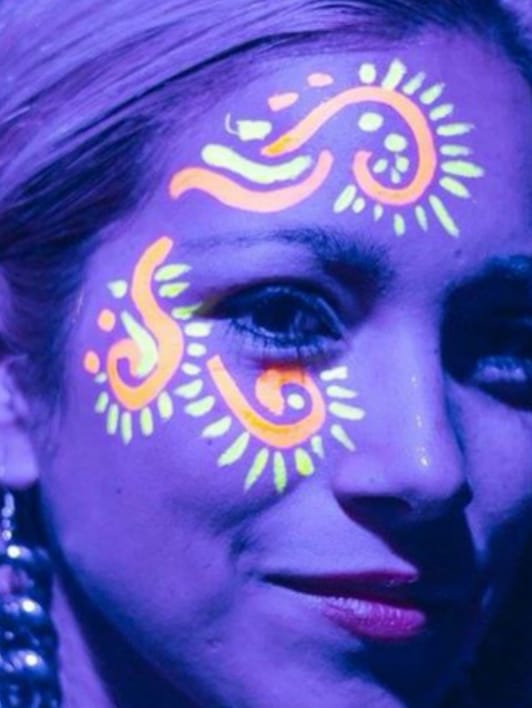 Galeri Layanan UV/Neon Face Painting - Event Fresh Track 5K 4