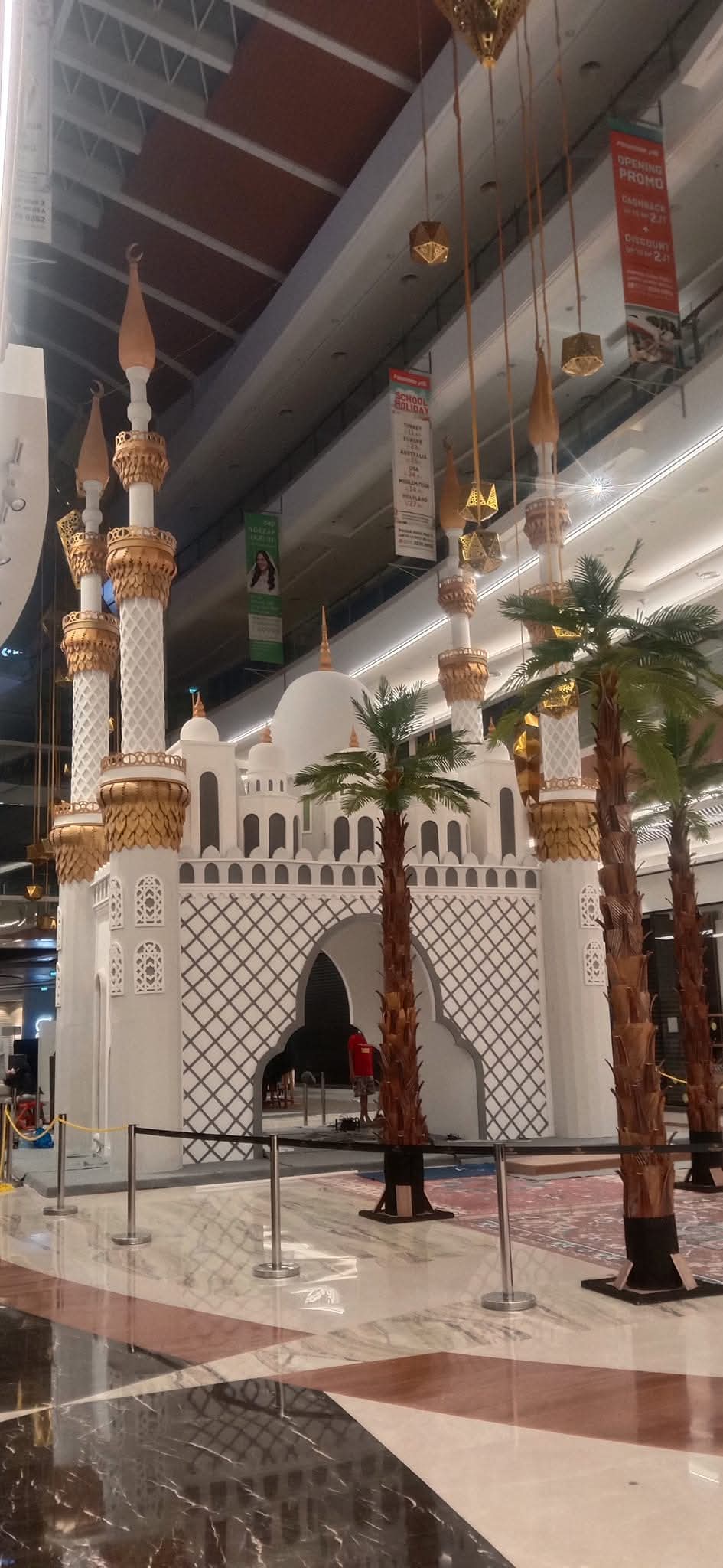 Galeri Instalasi Megah Replika Masjid Tema Ramadhan / Idul Fitri 1