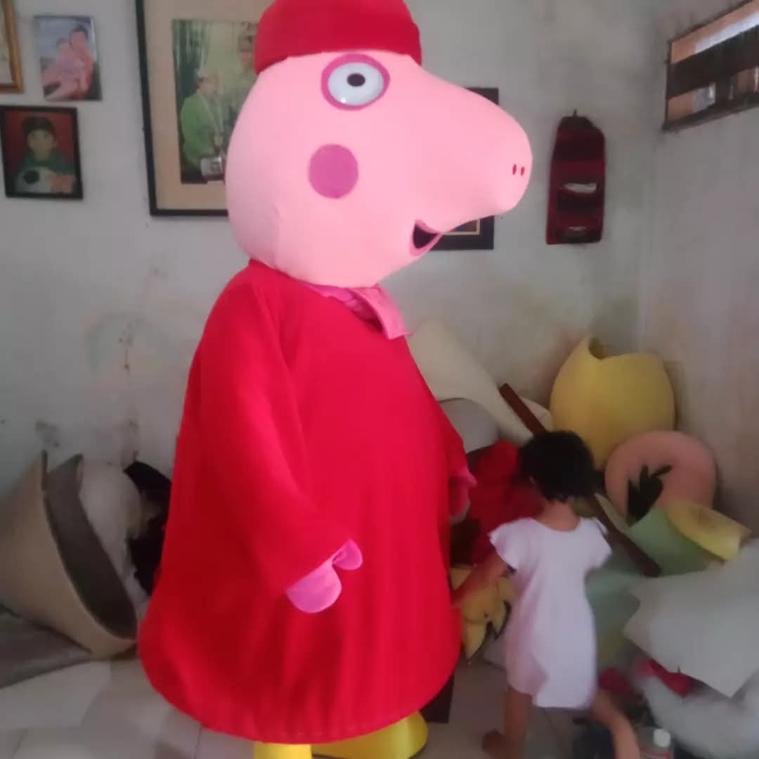 Galeri Produksi Maskot Custom - Karakter Peppa Pig 1