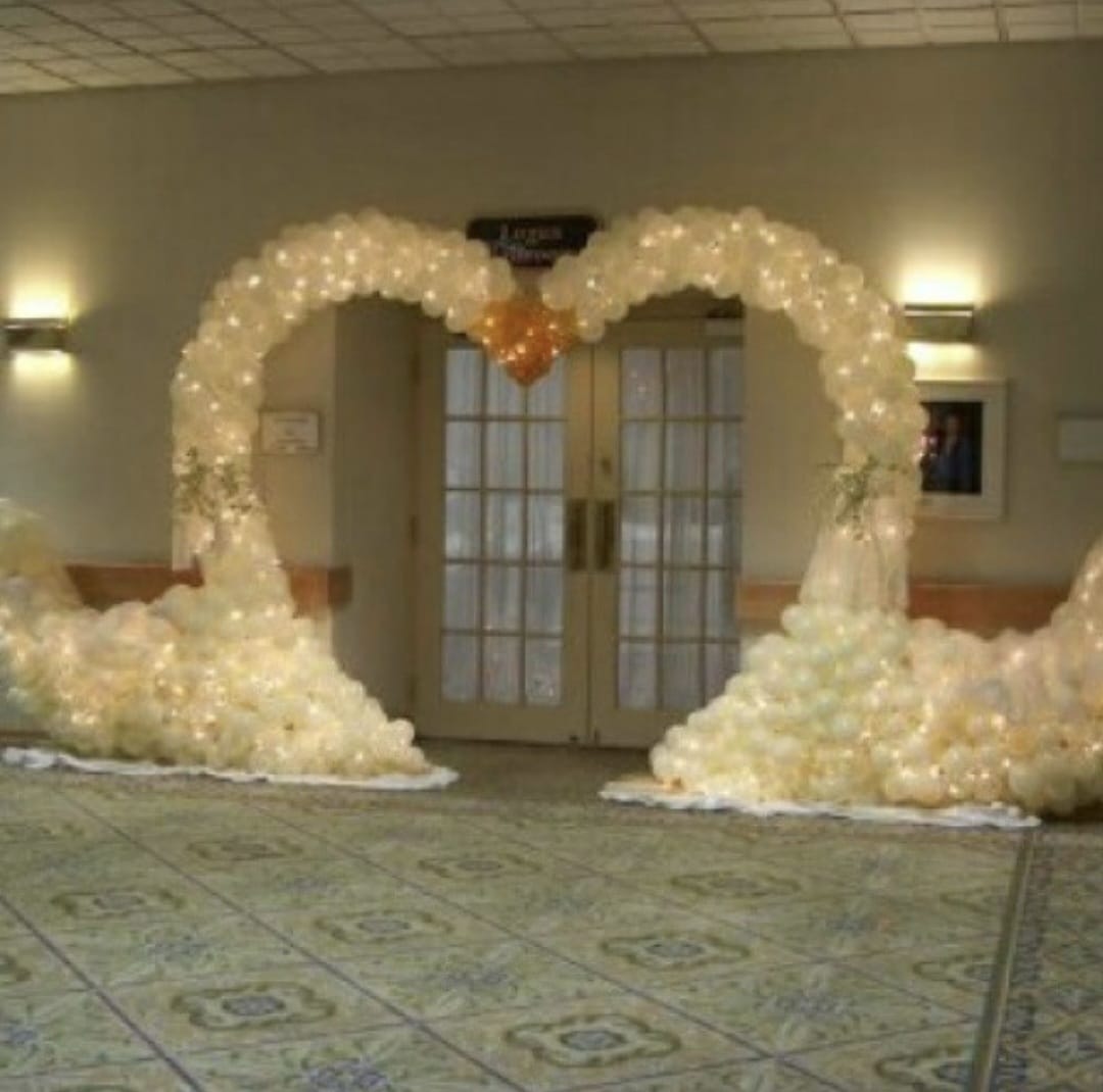 Galeri Instalasi Gate Balon Iluminasi - Swan Heart Arch 1